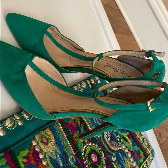 Dress Heels - Picture 3 of 3